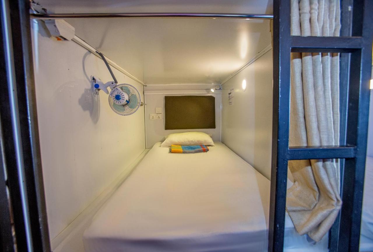Bunk Planet Kandy Exterior foto
